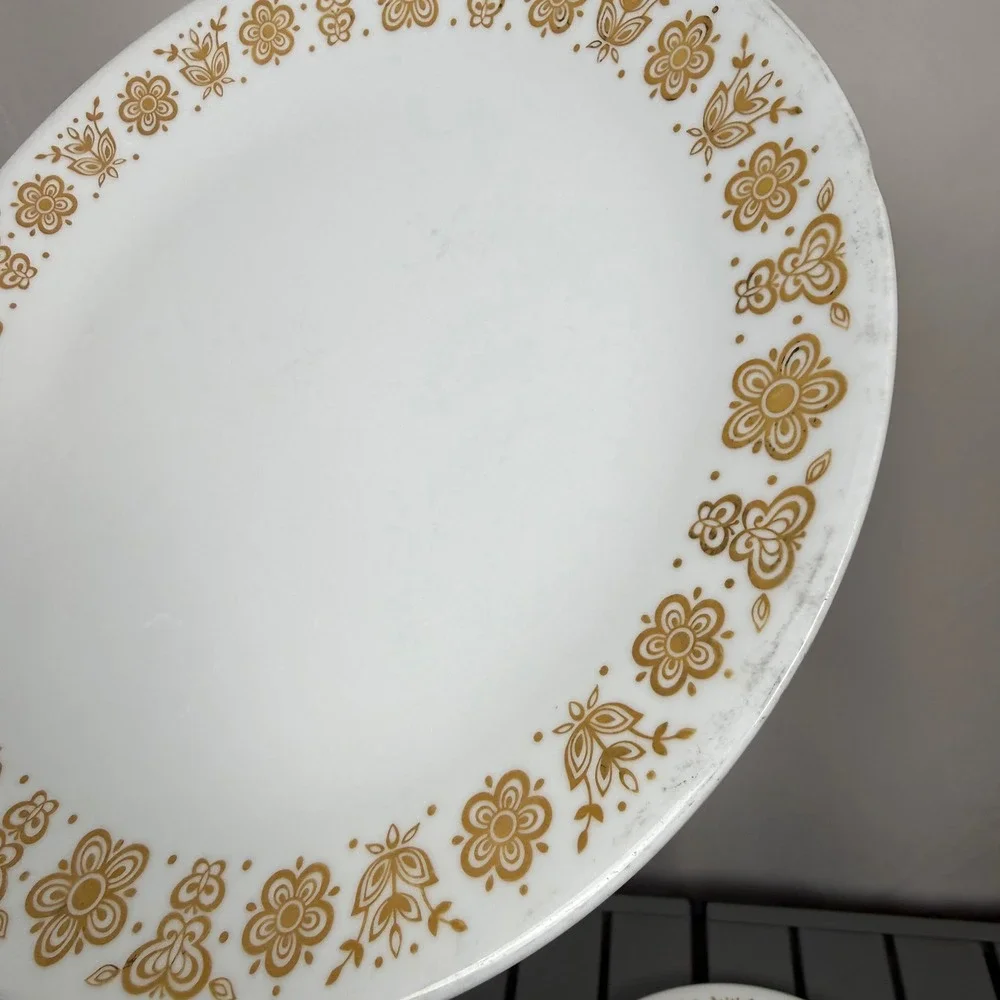 Corelle Butterfly Gold Dinner Plates Set of 4 Vintage Vitrelle Glass 10.25 in
